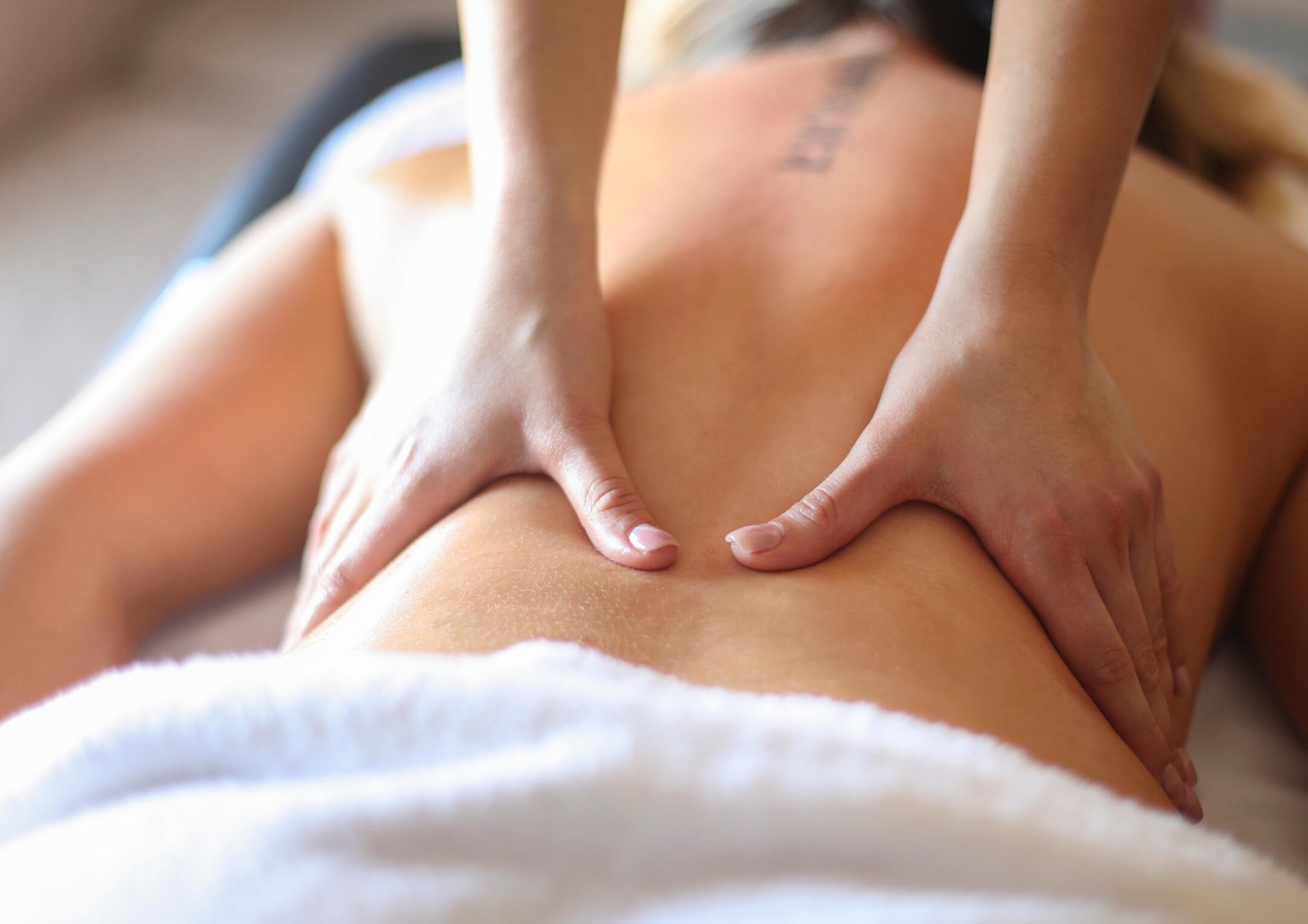 Photograph of indian head massage treatments (forehead being treated) provided by Ri Richards BSc, founder of Grangetown Reflexology - fully insured, DBS approved and highly trained to Level 6 Holistic Massage & Level 5 Clinical Reflexology and Aromatherap